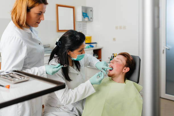Best Cracked Tooth Emergency Dentist  in Biola, CA